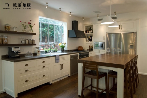 木地板去油膩的方法